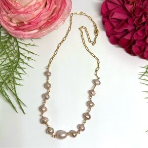 NEW⚜️Blush Freshwater Pearl Hand Linked Necklace
